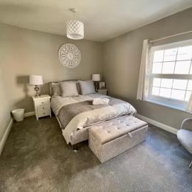 Comfortable 3-BR Home Great Location in Ashby