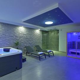 Vacation Home L&K SPA, Hotel in Brinje