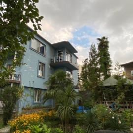 Wooden Cottage, hotel in Makhinjauri