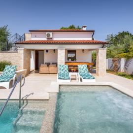 Villa Pomer