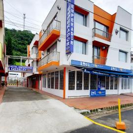 Hotel Emperador, hotel i Barbosa