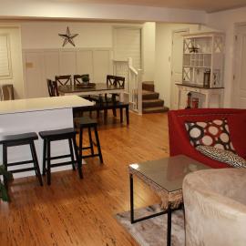 Shared guest house with private rooms