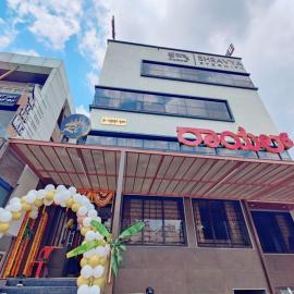 Hotel Royal Inn Lodge Dharwad, готель у місті Дгарвад