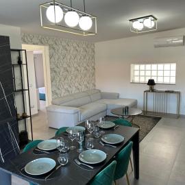 Attico al mare-Luxury Penthouse, hotel a Montepaone Lido