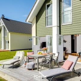 Ferienhaus Nordseeresort 32 Nordic Lodge Büsum, hotel in Büsum