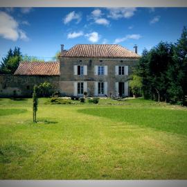 La Barbade, hotel v mestu Moussac-sur-Vienne