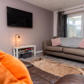 Stridingedge - 3 Bedroom 5 beds Sleeps 6 Ideal For Contractors, hotel in Washington