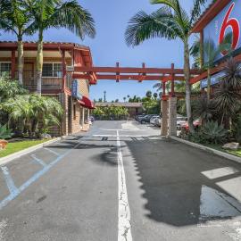Motel 6 Carlsbad, Ca- North โรงแรมในคาร์ลสบัด