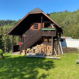 Urige Berghütte