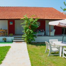 LeMaMi Seafront Bungalows, hotelli kohteessa Kavos
