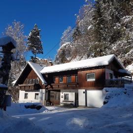 Apartment in Dorfzentrum near Lake