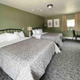 The Trail Inn - Melita, Manitoba - HWY 83, HWY 3, hotel sa Melita