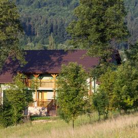 Dom noclegowy „POD MNICHEM”, hotel en Wambierzyce
