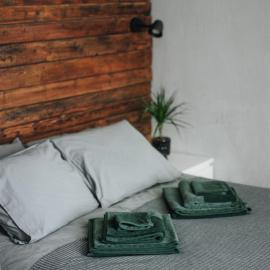 "Quiet Center" apartment, close to train station, hótel í Tukums