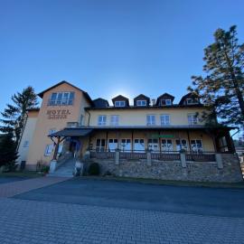 hotel Sádek, viešbutis mieste Díly