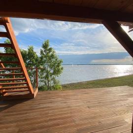 Retro house in nature, Hotel in Šamorín
