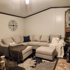 Animal Village with Mountain Views, hotel in Kalispell