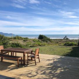 The Beachsider - Te Horo Beach Holiday Home, Hotel in Te Horo