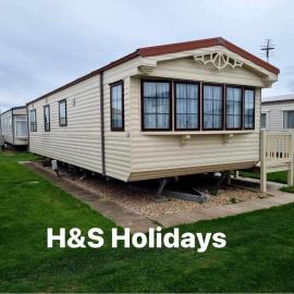H&S Holidays, hotel in Addlethorpe