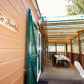 Chalet LA PERCHE au bord de l'eau, hotel v destinácii Lion-en-Sullias