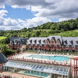 Pierre & Vacances Premium Residence & Spa Houlgate, hôtel à Houlgate