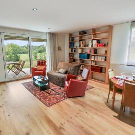 Appartement élégant avec terrasse privée, hotel in Villars-sur-Glâne