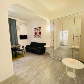 Mamisà Rome, appartamento con parcheggio privato e gratuito, хотел в Рим