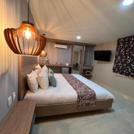 Hotel Buena Vista Express, מלון בבוקארמנגה