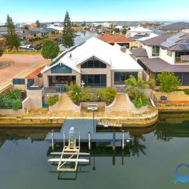 Canal Escape in Wannanup, hotel a Wannanup