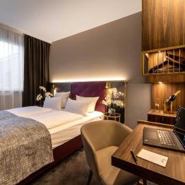 PLAZA Premium München, хотел в Мюнхен