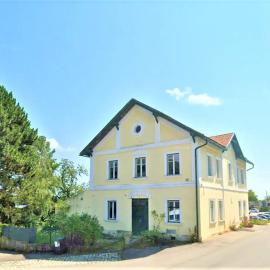 Studio Hadersdorf near Train station with Free Parking, hotel em Hadersdorf am Kamp