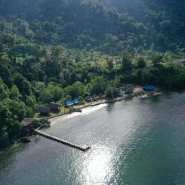 Ricky's Beach House، فندق في Pasarsungai-nyala