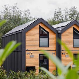 HŪSLE by UNIQUE PLACES - Stylische Tiny Houses in Vorarlberg, Hotel in Bludenz