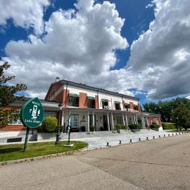 Hotel Lasa Sport, hotel en Valladolid
