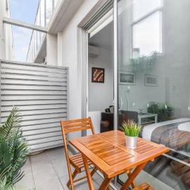 Nicholson's Nest - A Balcony Studio in Funky Fitzroy,墨爾本的飯店