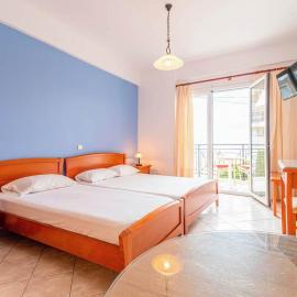 Kallisti, hotel in Finikounta