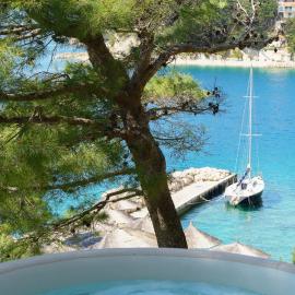 Apartments Bikin, hotel in Brela