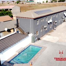 Tshukudu Guesthouse, hotel in Soweto