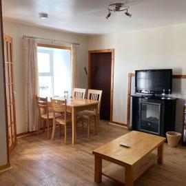2 Bedroom house overlooking Pierowall Bay, Westray, hotel v Pierowalu