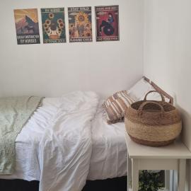 Luxury peaceful, free parking with security room Mamad, hotel in Rechovot