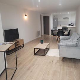 Cocon provençal au pied du Ventoux centre Malaucène linge & Wi-FI inclus, ξενοδοχείο σε Malaucene