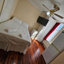 Silver rooms