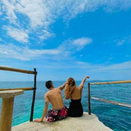 Stay N Save B&B, hotel u gradu 'Oslob'