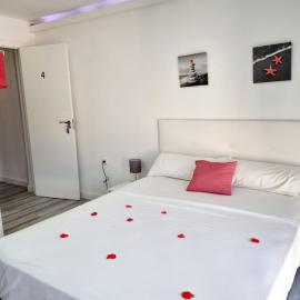 Apartamentos T5 Valencia, מלון בטורנט