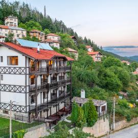 The Pine Living - Levochevo, hotel in Levochevo