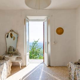 BEE HOUSE Ponzone, hotell i Ponzone