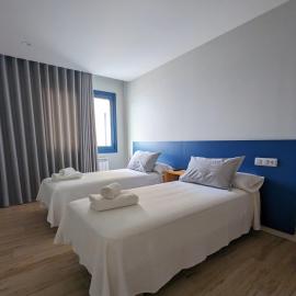 Hostal Náutico de Razo, hotel in Carballo