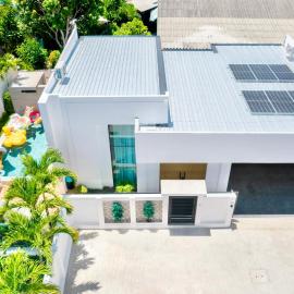 Napa Pool Villa Pattaya, hotelli kohteessa Nong Prue