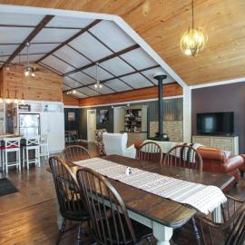 Le Duc on the Lake - Cozy waterfront Cottage, hotel a Saint-André-Avellin