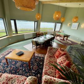 Spacious Sea View Home 5 miles from Inverness, hotel a North Kessock